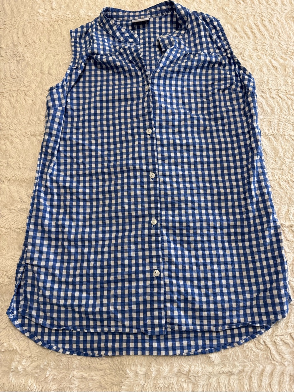 COLUMBIA BLUE & WHITE GINGHAM BUTTON FRONT SLEEVELESS TOP — M